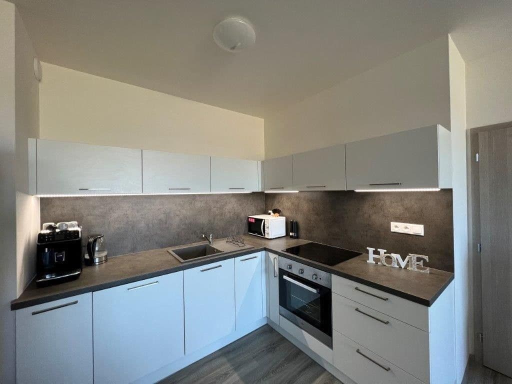 Pronájem bytu 2+kk 69 m², Aloise Rašína, Olomouc, Olomoucký kraj Pronájem bytu 2+kk 69 m², Aloise Rašína, Olomouc, Olomoucký kraj
