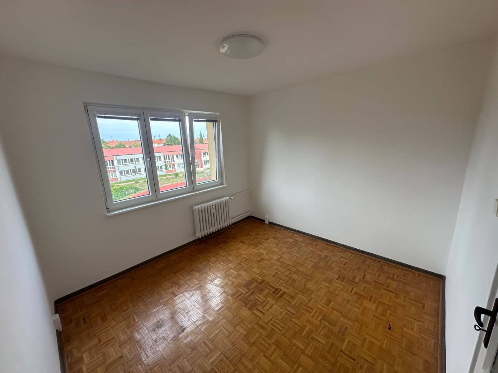 Pronájem bytu 2+1 50 m², Páleníčkova, Kroměříž, Zlínský kraj Pronájem bytu 2+1 50 m², Páleníčkova, Kroměříž, Zlínský kraj