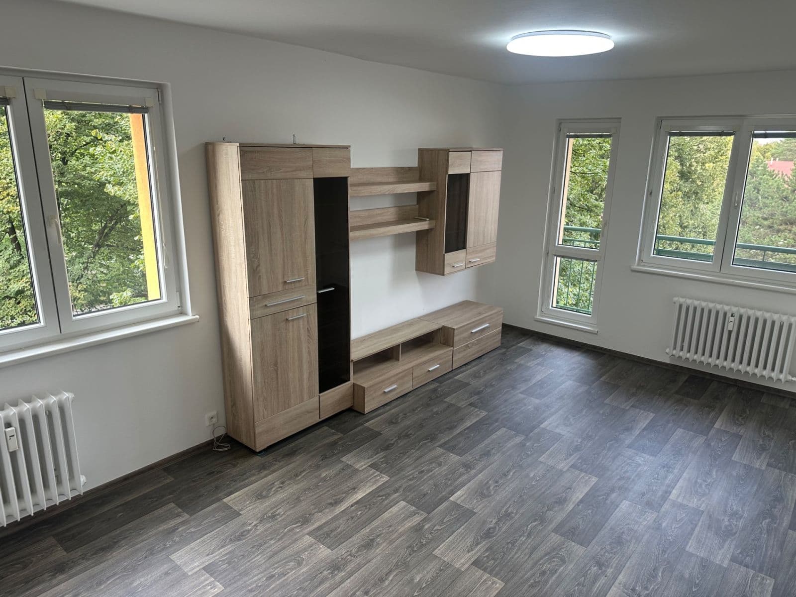 Pronájem bytu 2+1 50 m², Páleníčkova, Kroměříž, Zlínský kraj Pronájem bytu 2+1 50 m², Páleníčkova, Kroměříž, Zlínský kraj