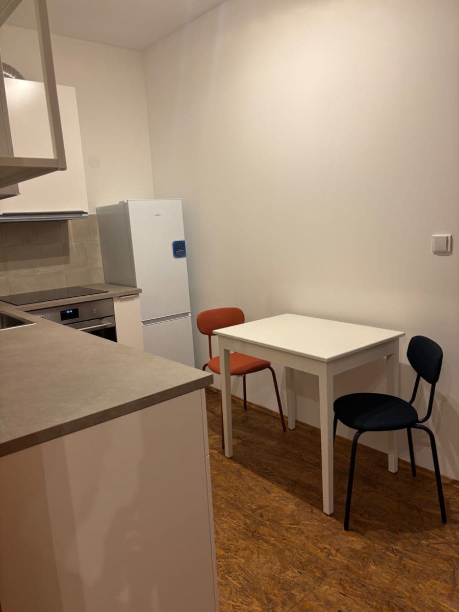 Pronájem bytu 2+1 45 m², Žerotínova, Praha, Praha Pronájem bytu 2+1 45 m², Žerotínova, Praha, Praha