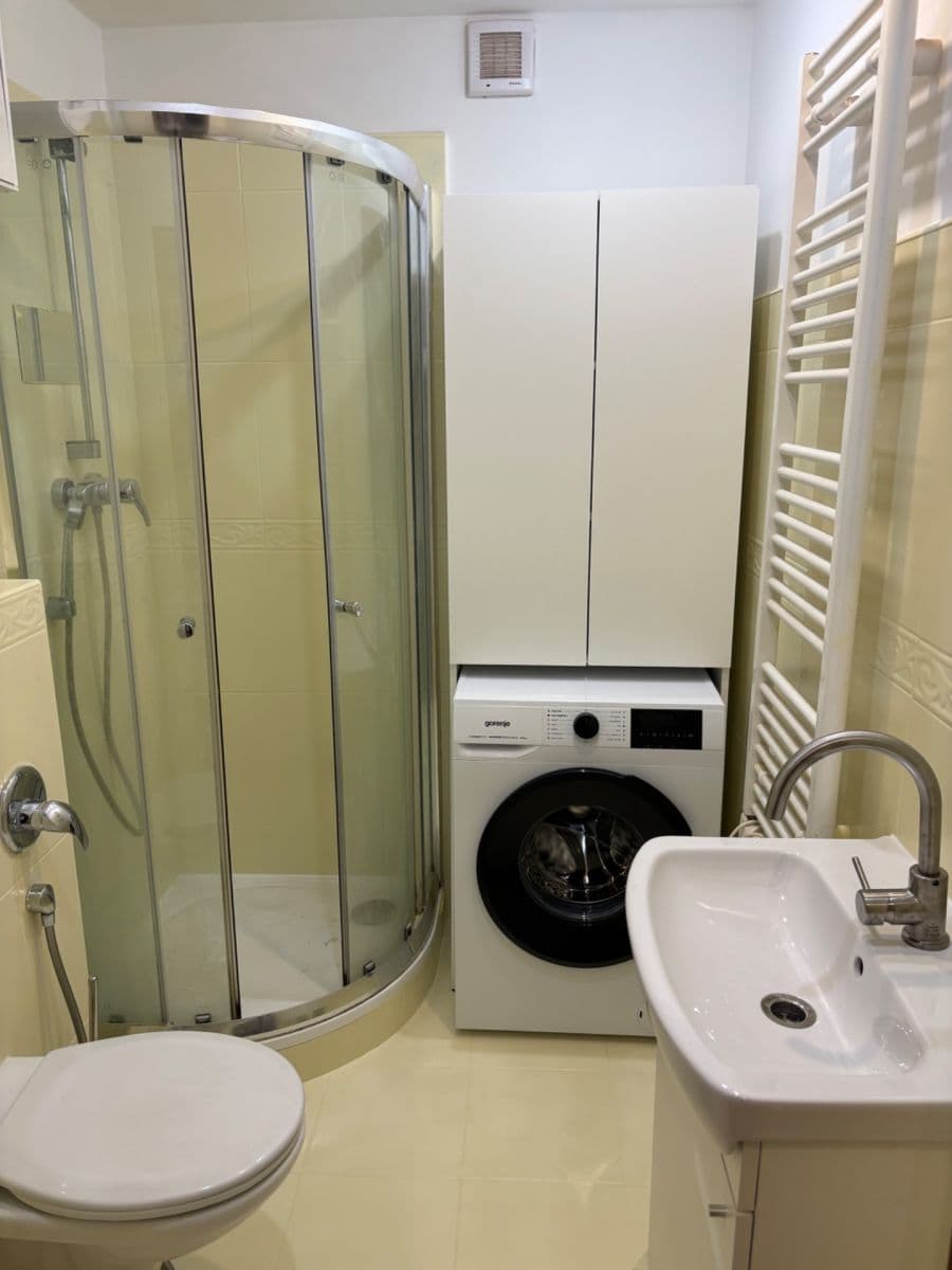 Pronájem bytu 2+1 45 m², Žerotínova, Praha, Praha Pronájem bytu 2+1 45 m², Žerotínova, Praha, Praha