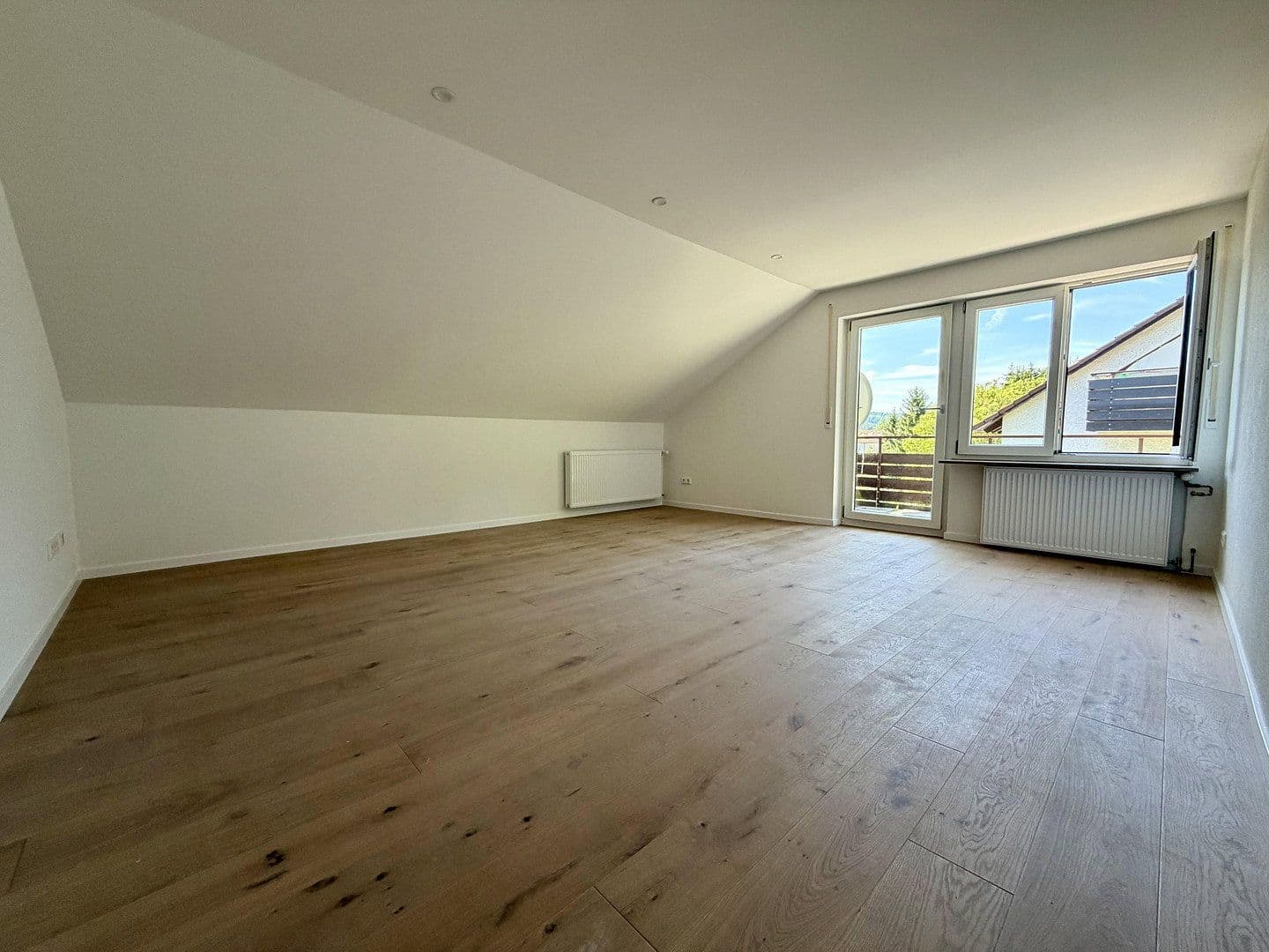 Prodej bytu 3+1 73 m², Am Lielach 10, Nagold, Bádensko-Württembersko Prodej bytu 3+1 73 m², Am Lielach 10, Nagold, Bádensko-Württembersko