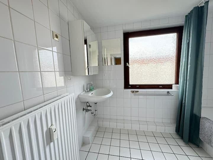 Pronájem bytu 2+1 61 m², Adolfstraße 30, Bremerhaven, Bremen Pronájem bytu 2+1 61 m², Adolfstraße 30, Bremerhaven, Bremen
