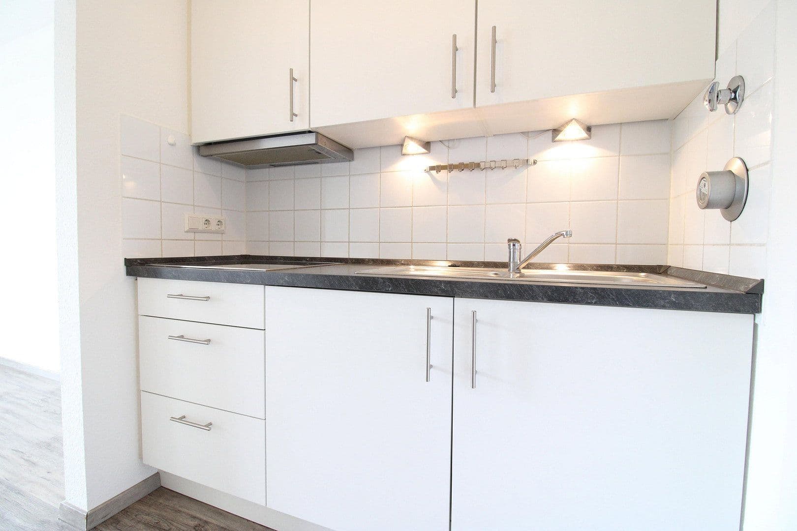 Prodej bytu 1+1 33 m², Nordstr. 29, Paderborn, Severní Porýní-Vestfálsko Prodej bytu 1+1 33 m², Nordstr. 29, Paderborn, Severní Porýní-Vestfálsko