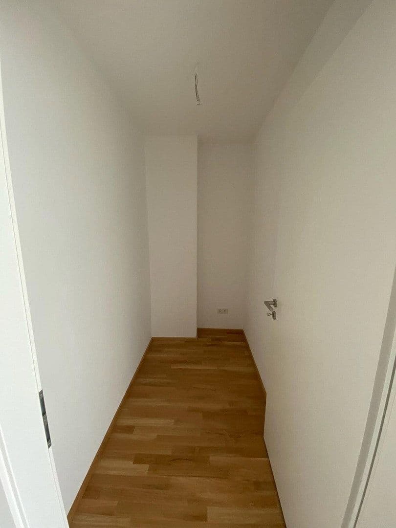 Pronájem bytu 3+kk 93 m², Schanzäckerstr. 56, Nürnberg, Bavorsko Pronájem bytu 3+kk 93 m², Schanzäckerstr. 56, Nürnberg, Bavorsko