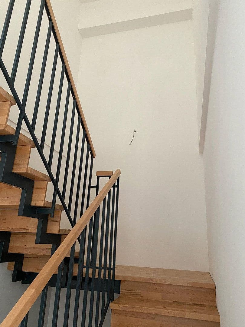 Pronájem bytu 3+kk 93 m², Schanzäckerstr. 56, Nürnberg, Bavorsko Pronájem bytu 3+kk 93 m², Schanzäckerstr. 56, Nürnberg, Bavorsko