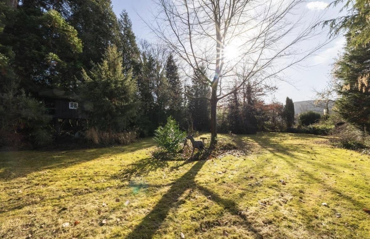 Prodej domu 658 m², pozemek 2.333 m², Erpel, Porýní-Falc Prodej domu 658 m², pozemek 2.333 m², Erpel, Porýní-Falc