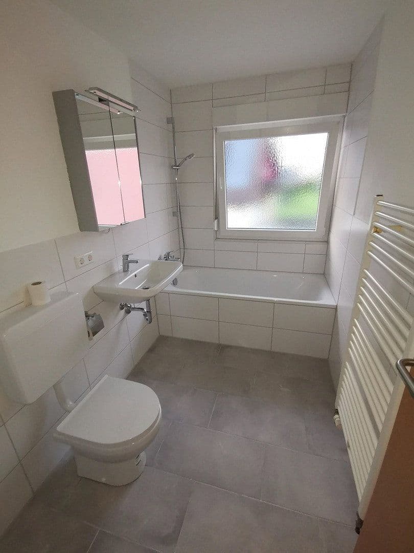 Pronájem bytu 3+1 61 m², Sommerstrasse 17, Egenhausen, Bádensko-Württembersko Pronájem bytu 3+1 61 m², Sommerstrasse 17, Egenhausen, Bádensko-Württembersko