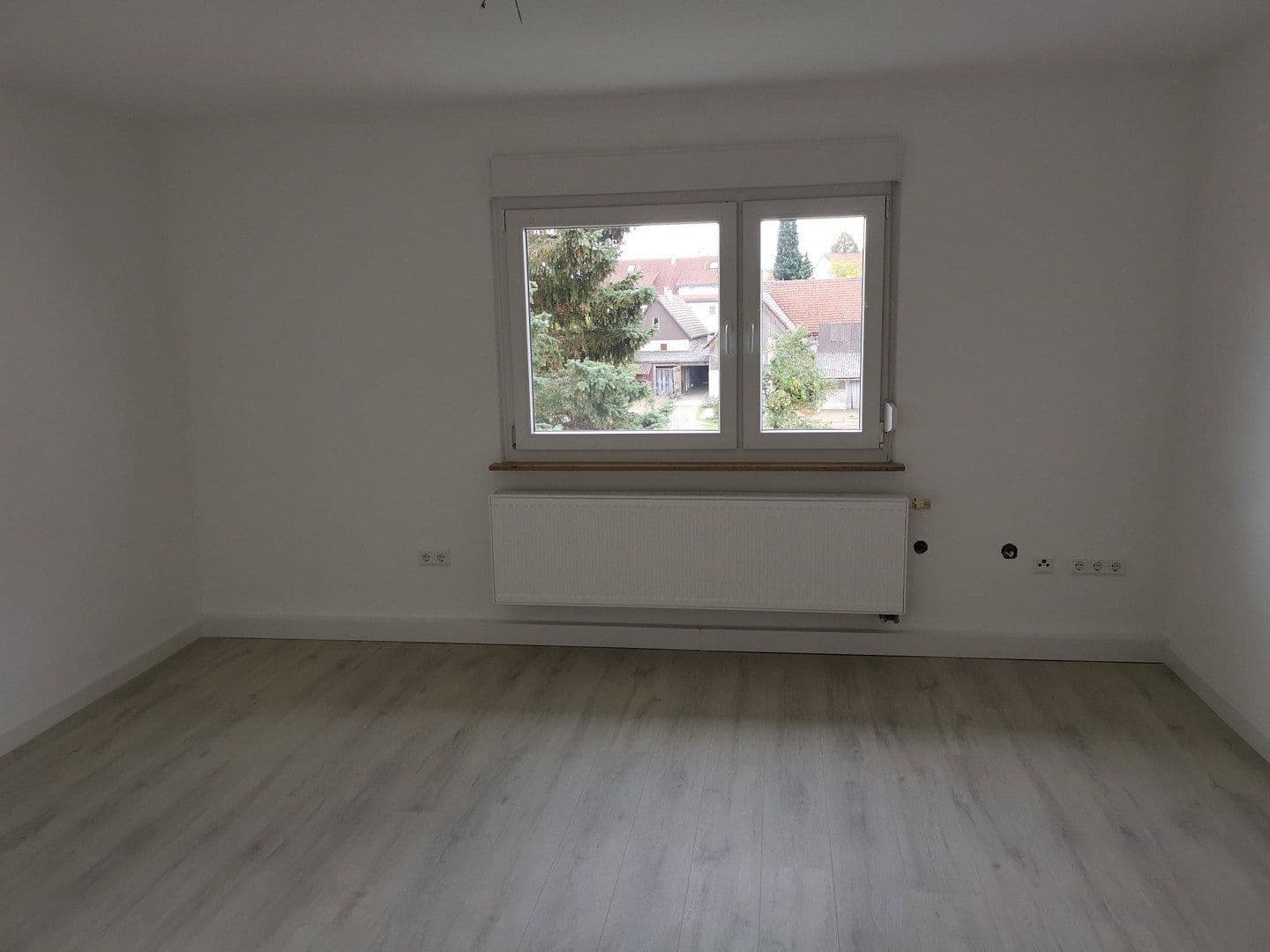 Pronájem bytu 3+1 61 m², Sommerstrasse 17, Egenhausen, Bádensko-Württembersko Pronájem bytu 3+1 61 m², Sommerstrasse 17, Egenhausen, Bádensko-Württembersko