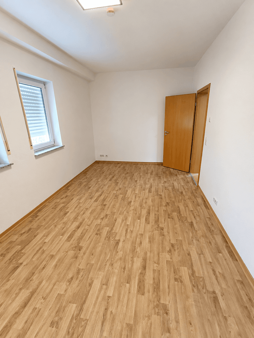 Pronájem bytu 3+1 140 m², Alte KemmenauerStrasse 37, Bad Ems, Porýní-Falc Pronájem bytu 3+1 140 m², Alte KemmenauerStrasse 37, Bad Ems, Porýní-Falc