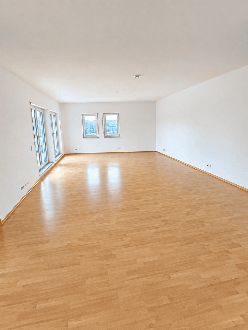 Pronájem bytu 3+1 140 m², Alte KemmenauerStrasse 37, Bad Ems, Porýní-Falc Pronájem bytu 3+1 140 m², Alte KemmenauerStrasse 37, Bad Ems, Porýní-Falc