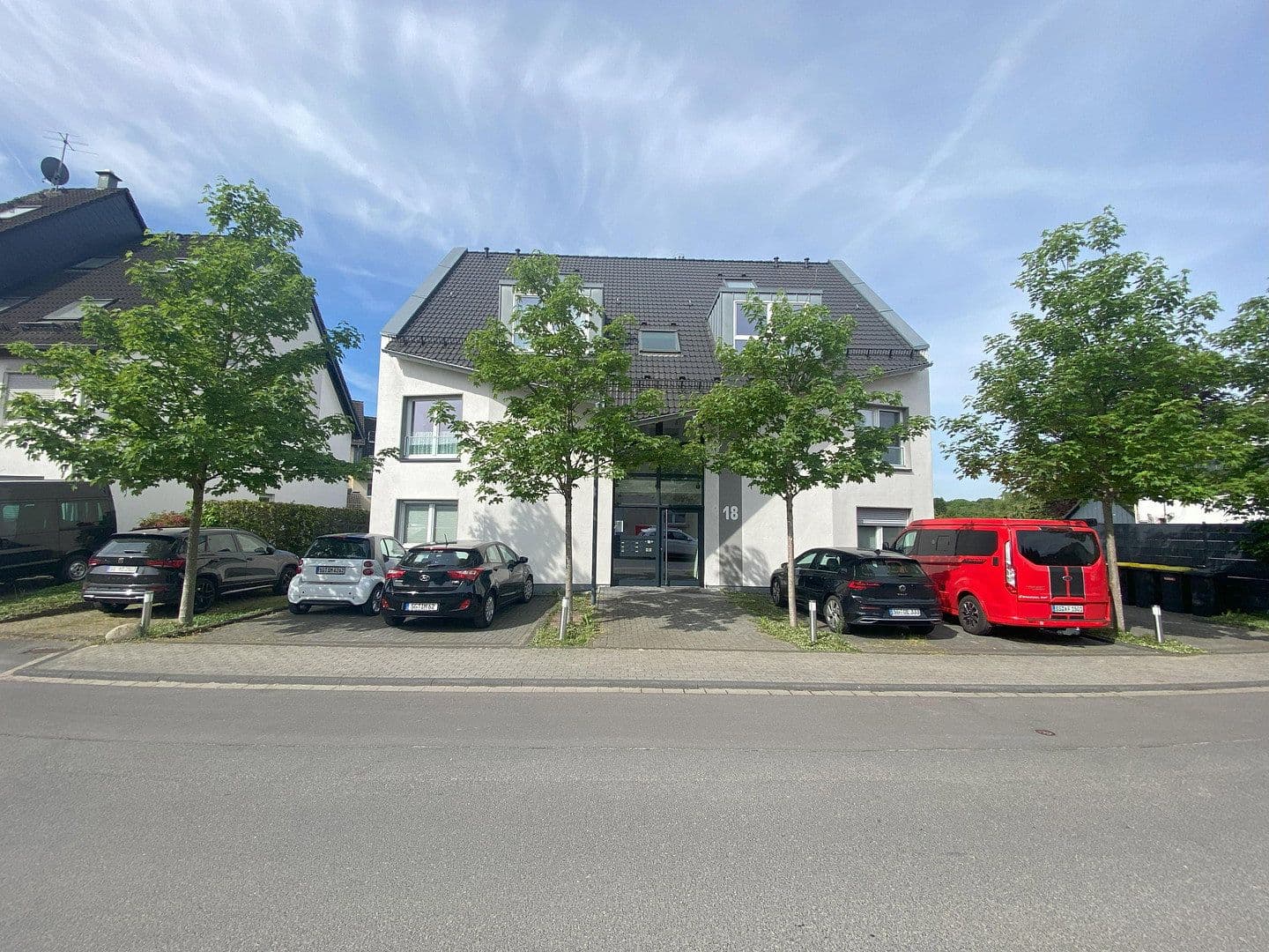 Pronájem bytu 2+1 80 m², Gillicher Straße 18, Solingen, Severní Porýní-Vestfálsko Pronájem bytu 2+1 80 m², Gillicher Straße 18, Solingen, Severní Porýní-Vestfálsko