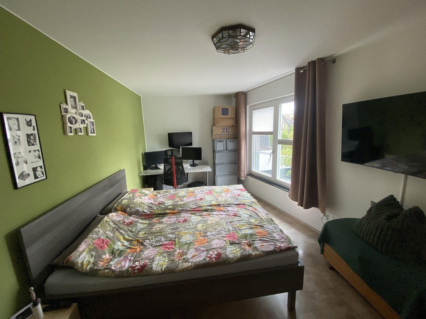 Pronájem bytu 2+1 80 m², Gillicher Straße 18, Solingen, Severní Porýní-Vestfálsko Pronájem bytu 2+1 80 m², Gillicher Straße 18, Solingen, Severní Porýní-Vestfálsko