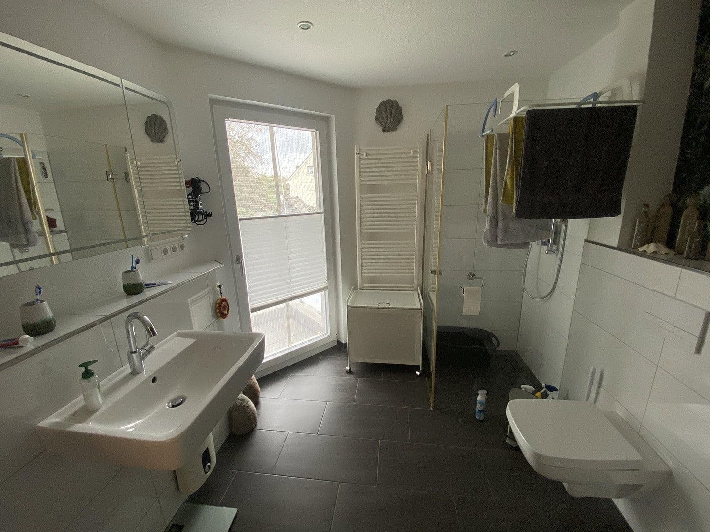 Pronájem bytu 2+1 80 m², Gillicher Straße 18, Solingen, Severní Porýní-Vestfálsko Pronájem bytu 2+1 80 m², Gillicher Straße 18, Solingen, Severní Porýní-Vestfálsko