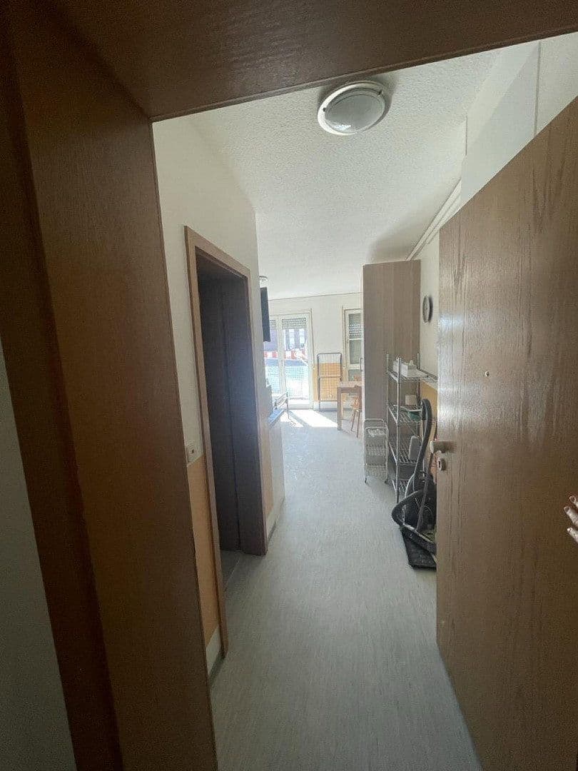 Pronájem bytu 1+1 27 m², Edigheimer Str. 98, Ludwigshafen am Rhein, Porýní-Falc Pronájem bytu 1+1 27 m², Edigheimer Str. 98, Ludwigshafen am Rhein, Porýní-Falc