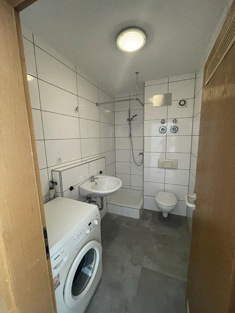 Pronájem bytu 1+1 27 m², Edigheimer Str. 98, Ludwigshafen am Rhein, Porýní-Falc Pronájem bytu 1+1 27 m², Edigheimer Str. 98, Ludwigshafen am Rhein, Porýní-Falc