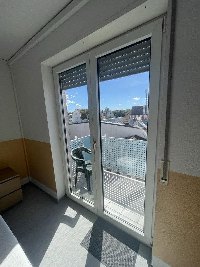Pronájem bytu 1+1 27 m², Edigheimer Str. 98, Ludwigshafen am Rhein, Porýní-Falc Pronájem bytu 1+1 27 m², Edigheimer Str. 98, Ludwigshafen am Rhein, Porýní-Falc