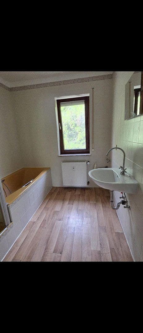 Pronájem bytu 4+1 120 m², Rosenstraße 20, Arnstein, Bavorsko Pronájem bytu 4+1 120 m², Rosenstraße 20, Arnstein, Bavorsko