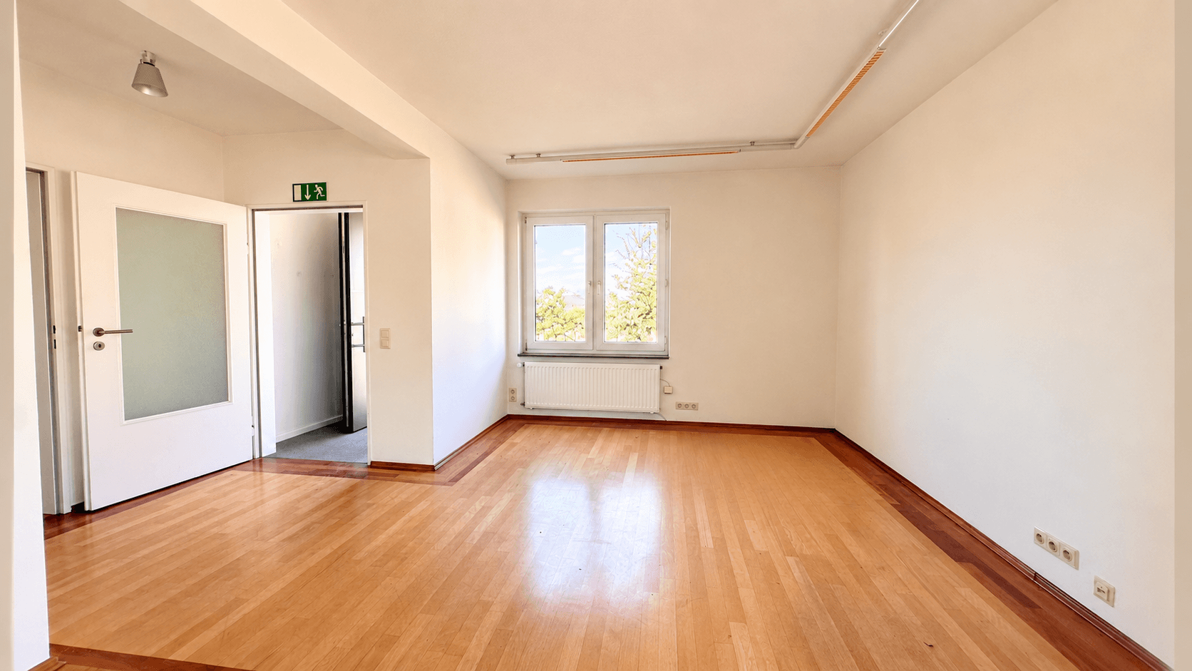 Pronájem kanceláře 395 m², Plockstrasse 12, Düsseldorf, Severní Porýní-Vestfálsko Pronájem kanceláře 395 m², Plockstrasse 12, Düsseldorf, Severní Porýní-Vestfálsko