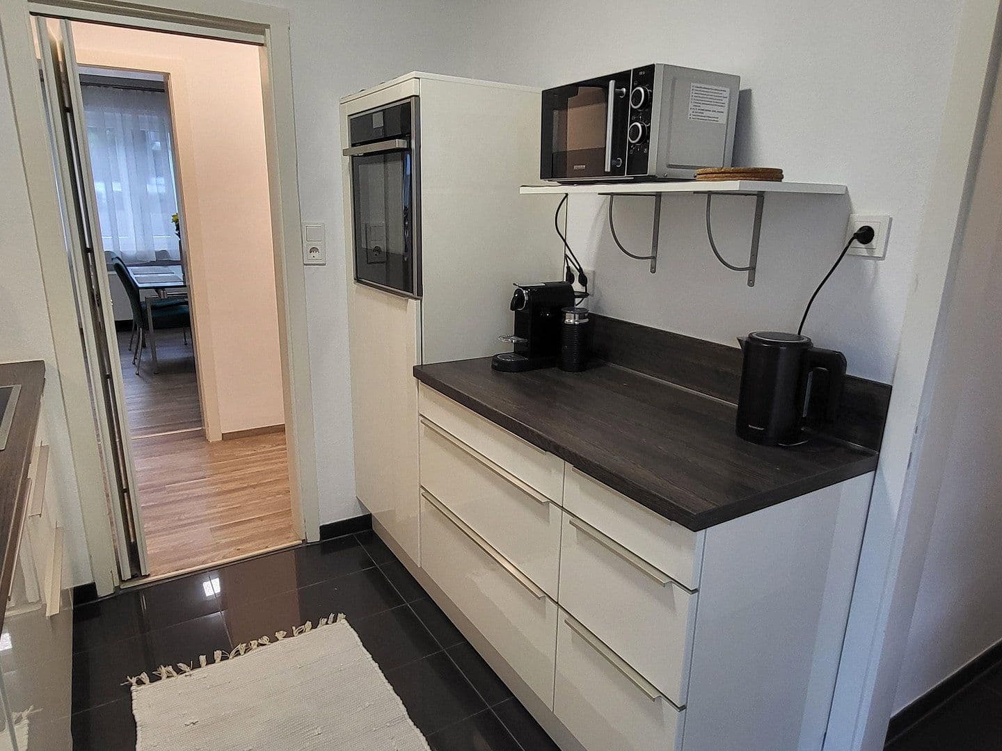 Pronájem bytu 2+kk 63 m², Rosenbergstr. 151, Stuttgart, Bádensko-Württembersko Pronájem bytu 2+kk 63 m², Rosenbergstr. 151, Stuttgart, Bádensko-Württembersko