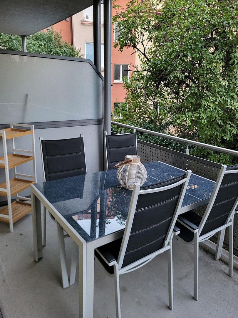 Pronájem bytu 2+kk 63 m², Rosenbergstr. 151, Stuttgart, Bádensko-Württembersko Pronájem bytu 2+kk 63 m², Rosenbergstr. 151, Stuttgart, Bádensko-Württembersko