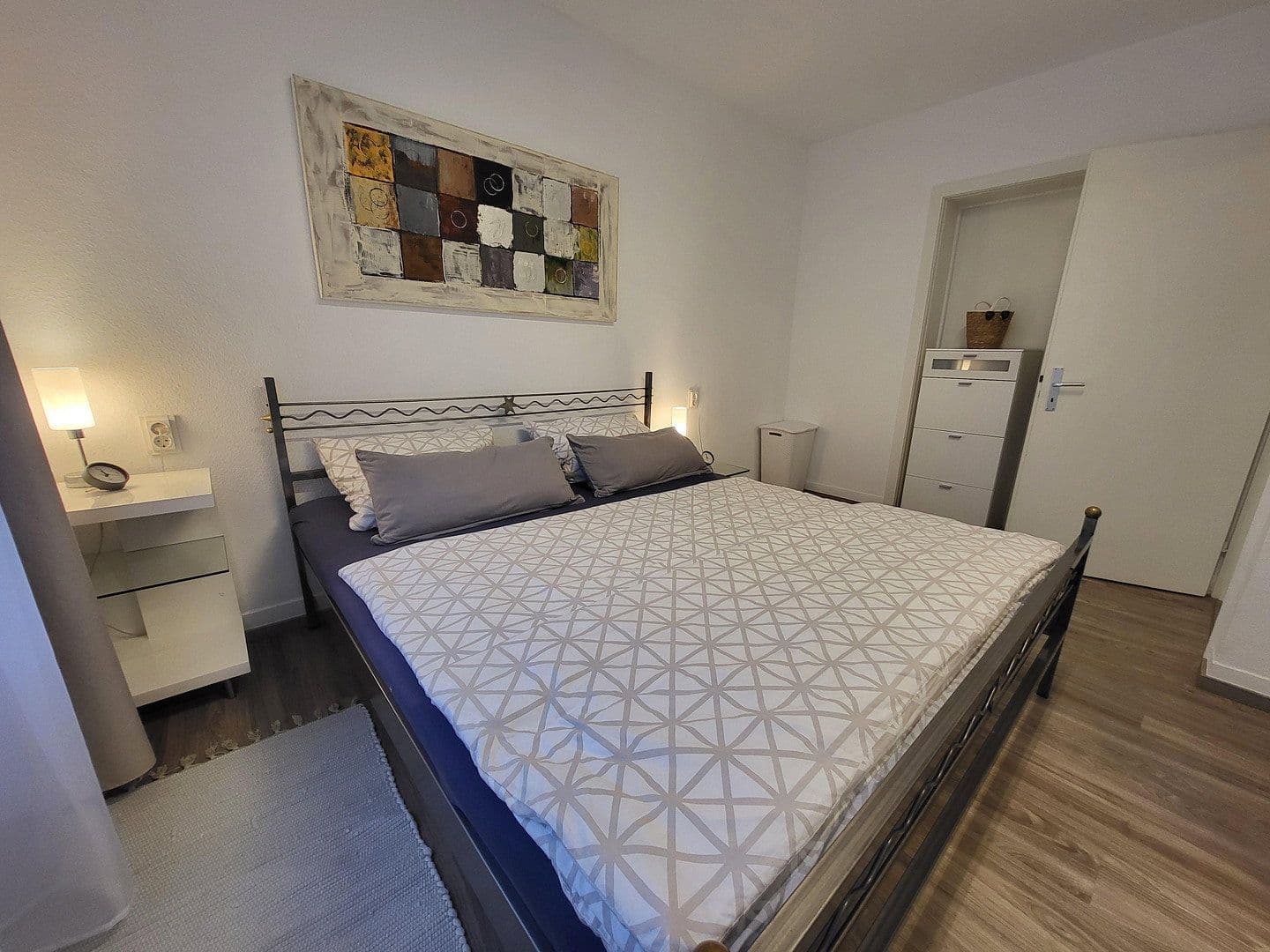 Pronájem bytu 2+kk 63 m², Rosenbergstr. 151, Stuttgart, Bádensko-Württembersko Pronájem bytu 2+kk 63 m², Rosenbergstr. 151, Stuttgart, Bádensko-Württembersko