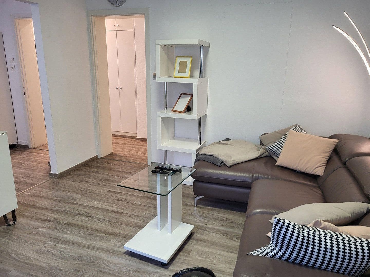 Pronájem bytu 2+kk 63 m², Rosenbergstr. 151, Stuttgart, Bádensko-Württembersko Pronájem bytu 2+kk 63 m², Rosenbergstr. 151, Stuttgart, Bádensko-Württembersko