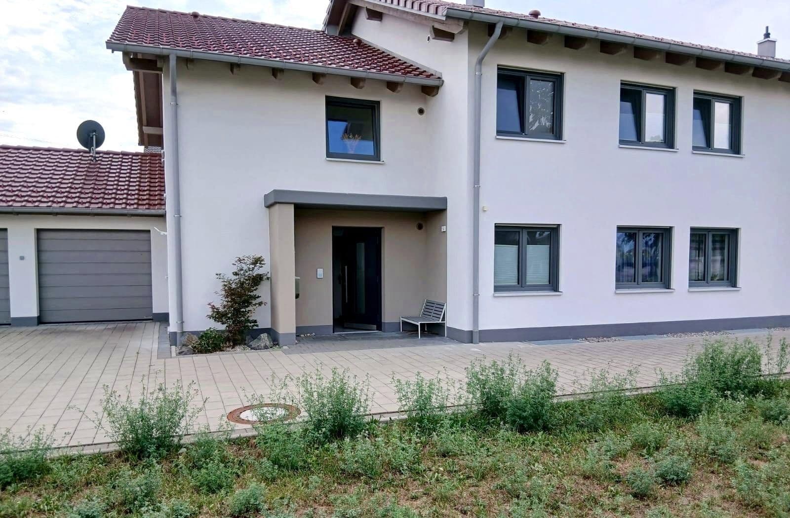 Pronájem bytu 5+1 110 m², Germaringen, Bavorsko Pronájem bytu 5+1 110 m², Germaringen, Bavorsko
