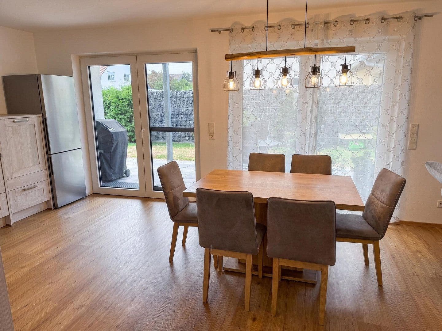 Pronájem bytu 5+1 110 m², Germaringen, Bavorsko Pronájem bytu 5+1 110 m², Germaringen, Bavorsko