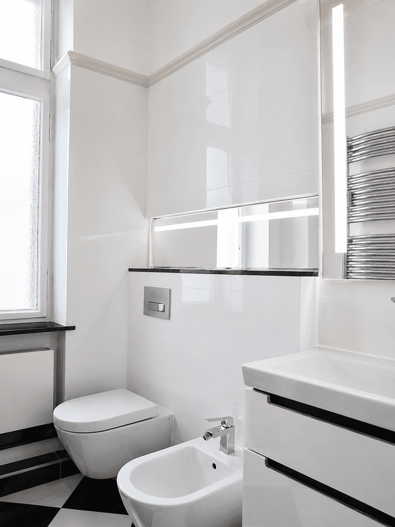 Prodej bytu 3+1 85 m², Johann-Sigismund-Straße 3, Berlin, Berlín Prodej bytu 3+1 85 m², Johann-Sigismund-Straße 3, Berlin, Berlín