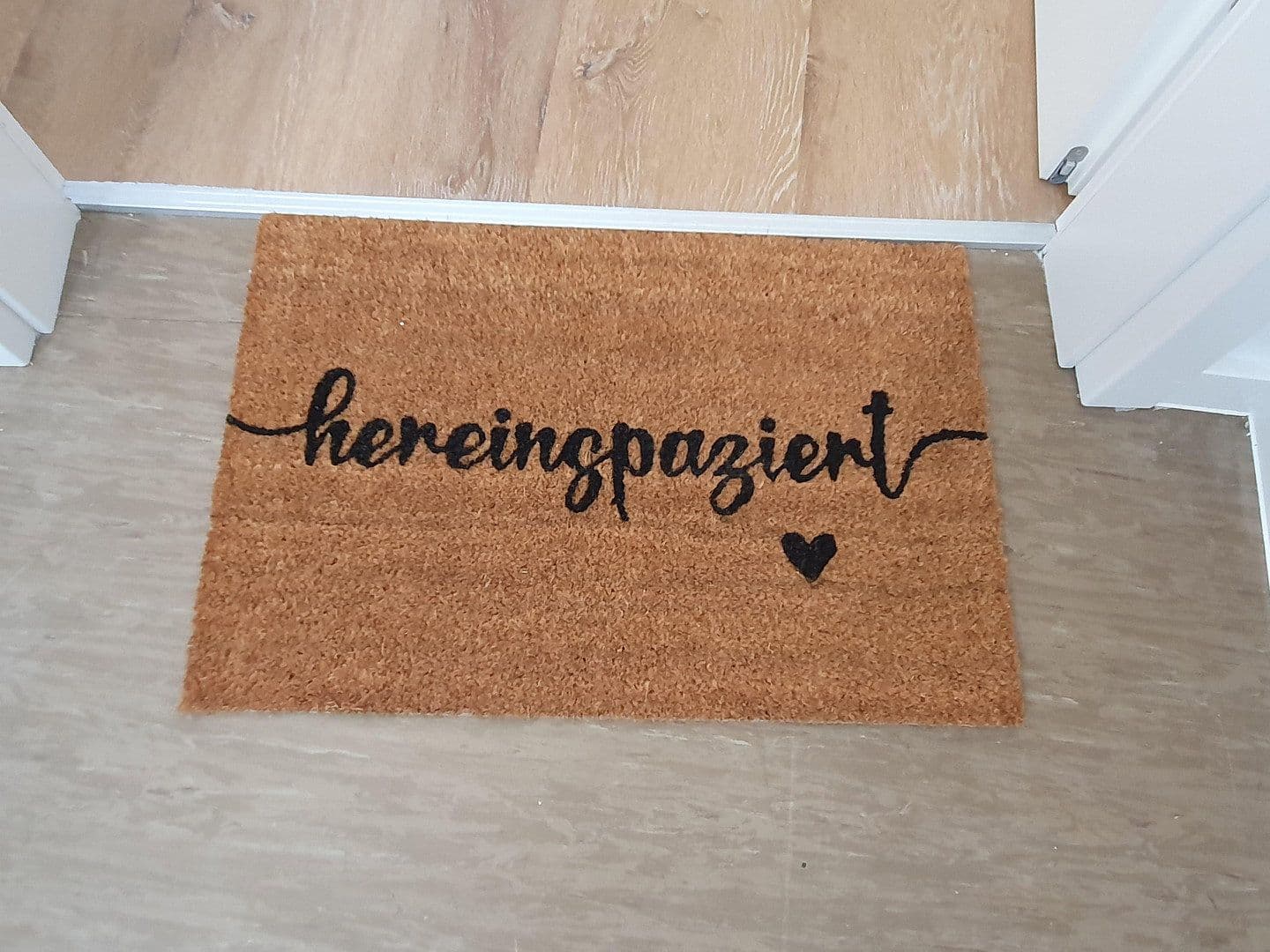 Pronájem bytu 6+1 140 m², Schwetzinger Straße 63, Karlsruhe, Bádensko-Württembersko Pronájem bytu 6+1 140 m², Schwetzinger Straße 63, Karlsruhe, Bádensko-Württembersko