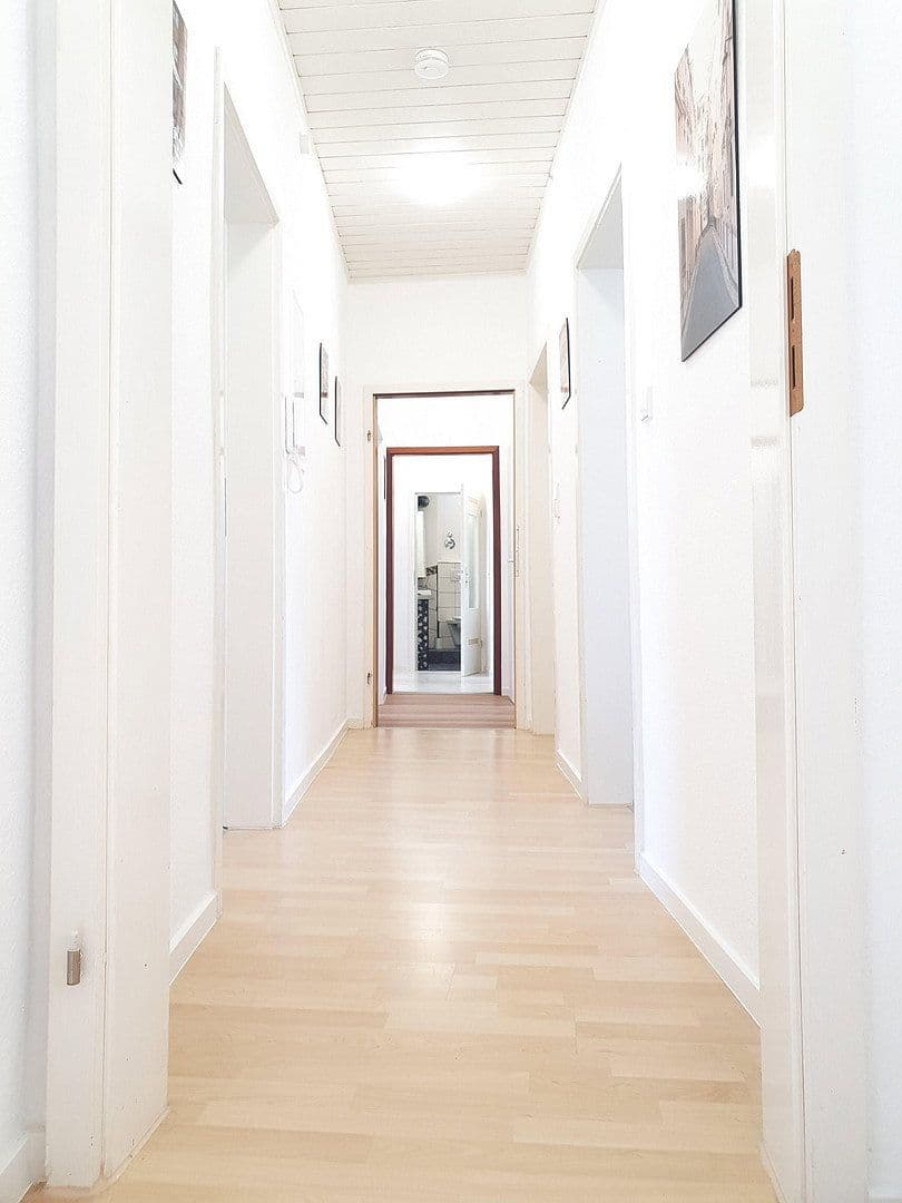 Pronájem bytu 6+1 140 m², Schwetzinger Straße 63, Karlsruhe, Bádensko-Württembersko Pronájem bytu 6+1 140 m², Schwetzinger Straße 63, Karlsruhe, Bádensko-Württembersko