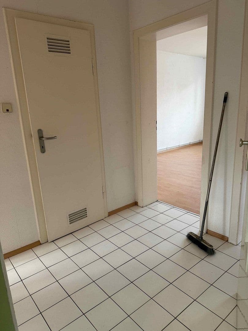 Pronájem bytu 2+1 49 m², Mombacher Straße 43, Mainz, Porýní-Falc Pronájem bytu 2+1 49 m², Mombacher Straße 43, Mainz, Porýní-Falc