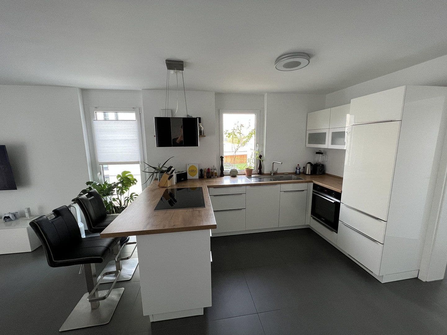 Pronájem bytu 3+kk 80 m², Heilbronner Str. 11, Neckarwestheim, Bádensko-Württembersko Pronájem bytu 3+kk 80 m², Heilbronner Str. 11, Neckarwestheim, Bádensko-Württembersko