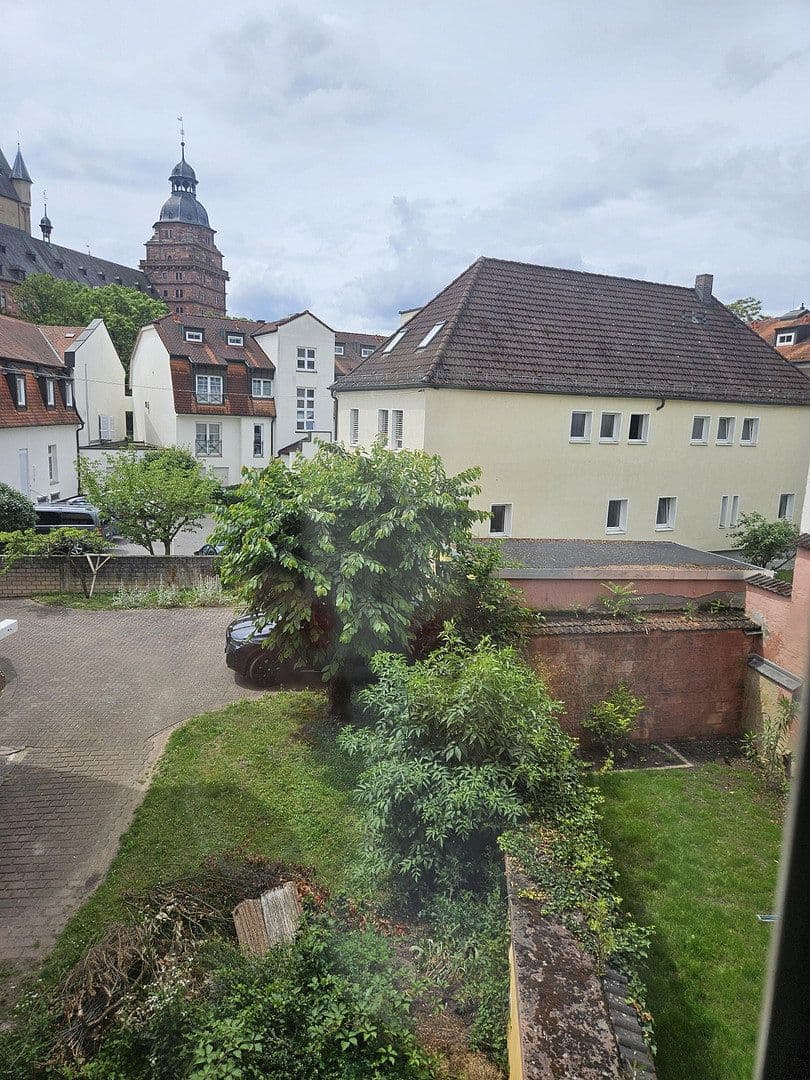 Pronájem bytu 4+1 79 m², Karlstrasse 7, Aschaffenburg, Bavorsko Pronájem bytu 4+1 79 m², Karlstrasse 7, Aschaffenburg, Bavorsko