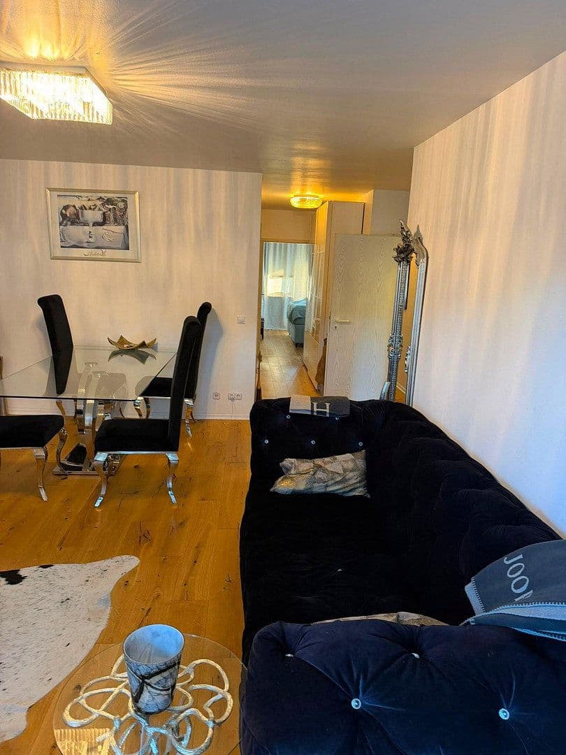 Pronájem bytu 3+1 73 m², Rathelbeckstr, Düsseldorf, Severní Porýní-Vestfálsko Pronájem bytu 3+1 73 m², Rathelbeckstr, Düsseldorf, Severní Porýní-Vestfálsko