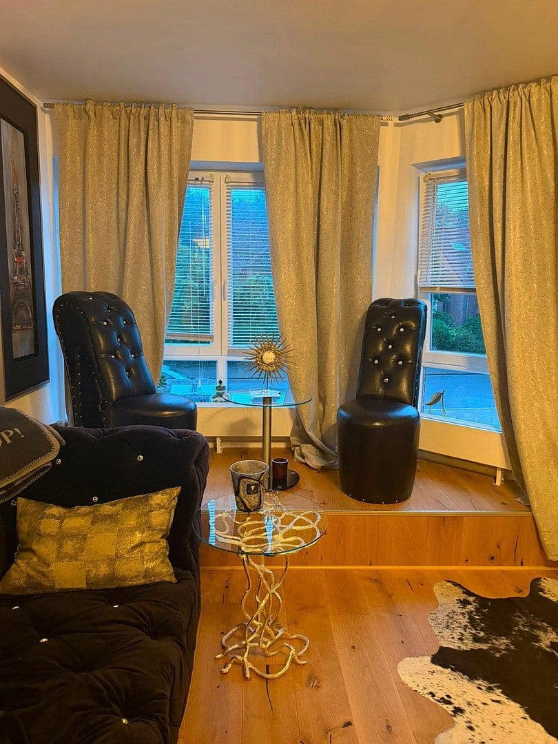 Pronájem bytu 3+1 73 m², Rathelbeckstr, Düsseldorf, Severní Porýní-Vestfálsko Pronájem bytu 3+1 73 m², Rathelbeckstr, Düsseldorf, Severní Porýní-Vestfálsko