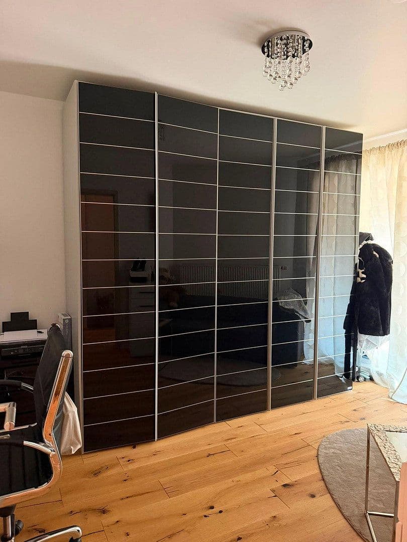 Pronájem bytu 3+1 73 m², Rathelbeckstr, Düsseldorf, Severní Porýní-Vestfálsko Pronájem bytu 3+1 73 m², Rathelbeckstr, Düsseldorf, Severní Porýní-Vestfálsko