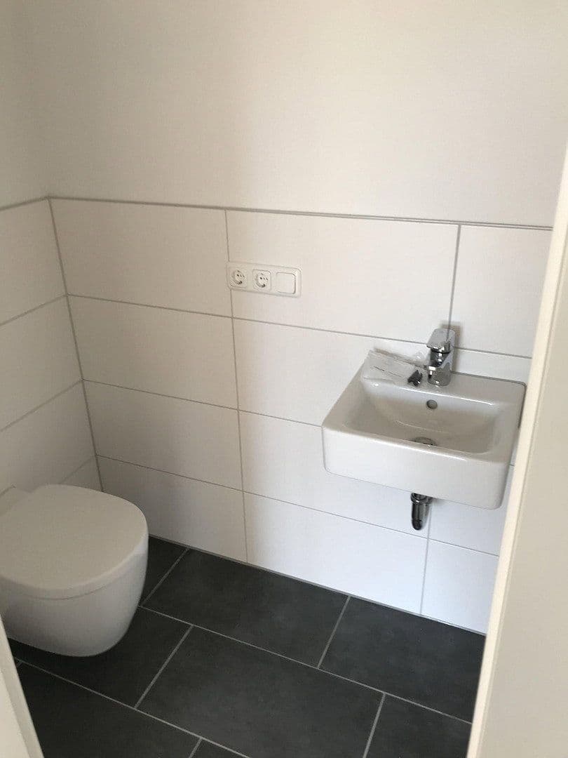Pronájem bytu 2+1 65 m², Georg-Elser-Str. 6, Marburg, Hessen Pronájem bytu 2+1 65 m², Georg-Elser-Str. 6, Marburg, Hessen