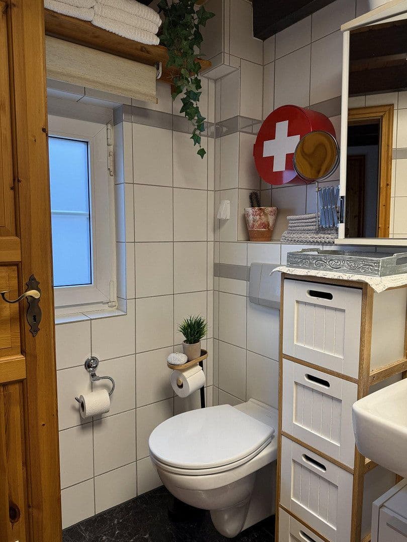 Prodej domu 57 m², pozemek 441 m², Holzkamp 10, Solingen, Severní Porýní-Vestfálsko Prodej domu 57 m², pozemek 441 m², Holzkamp 10, Solingen, Severní Porýní-Vestfálsko