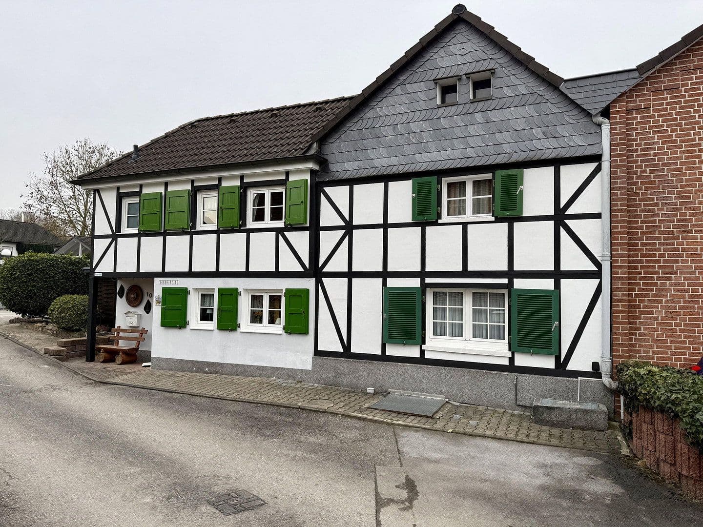 Prodej domu 57 m², pozemek 441 m², Holzkamp 10, Solingen, Severní Porýní-Vestfálsko Prodej domu 57 m², pozemek 441 m², Holzkamp 10, Solingen, Severní Porýní-Vestfálsko