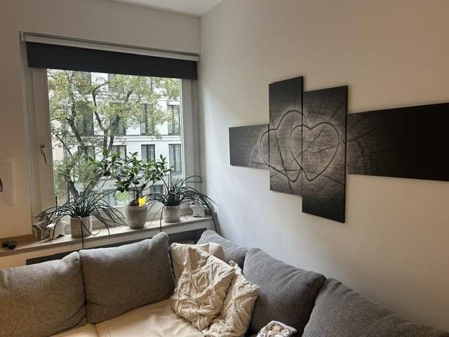 Pronájem bytu 3+1 90 m², Herzogstrasse 79, Düsseldorf, Severní Porýní-Vestfálsko Pronájem bytu 3+1 90 m², Herzogstrasse 79, Düsseldorf, Severní Porýní-Vestfálsko