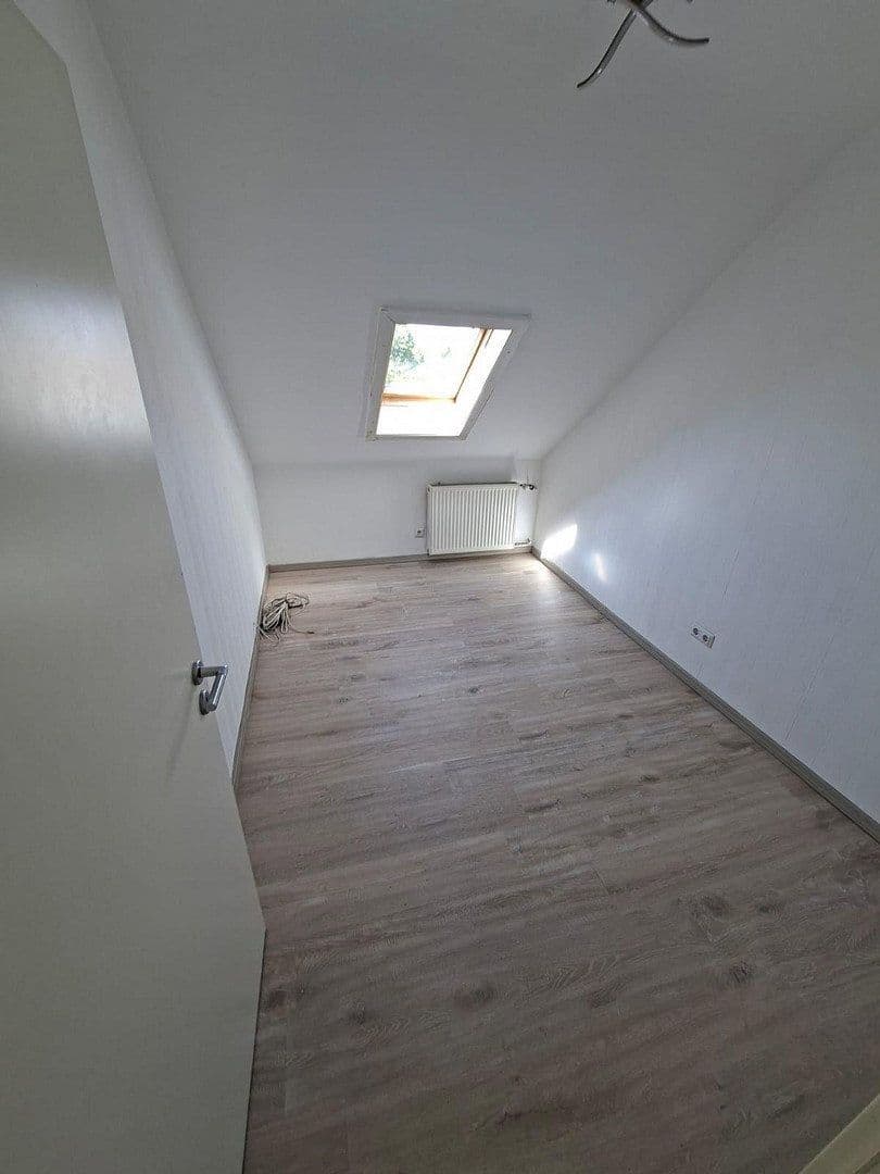 Pronájem bytu 3+1 84 m², Erlensee, Hessen Pronájem bytu 3+1 84 m², Erlensee, Hessen