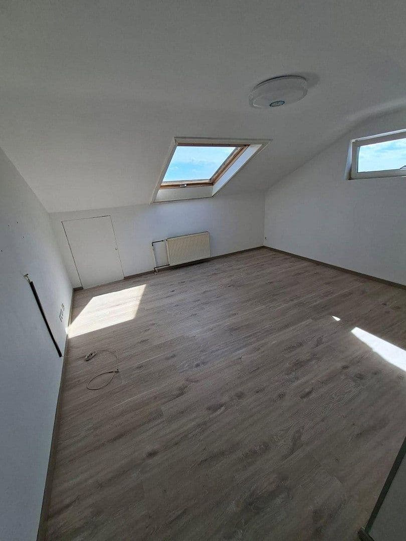 Pronájem bytu 3+1 84 m², Erlensee, Hessen Pronájem bytu 3+1 84 m², Erlensee, Hessen