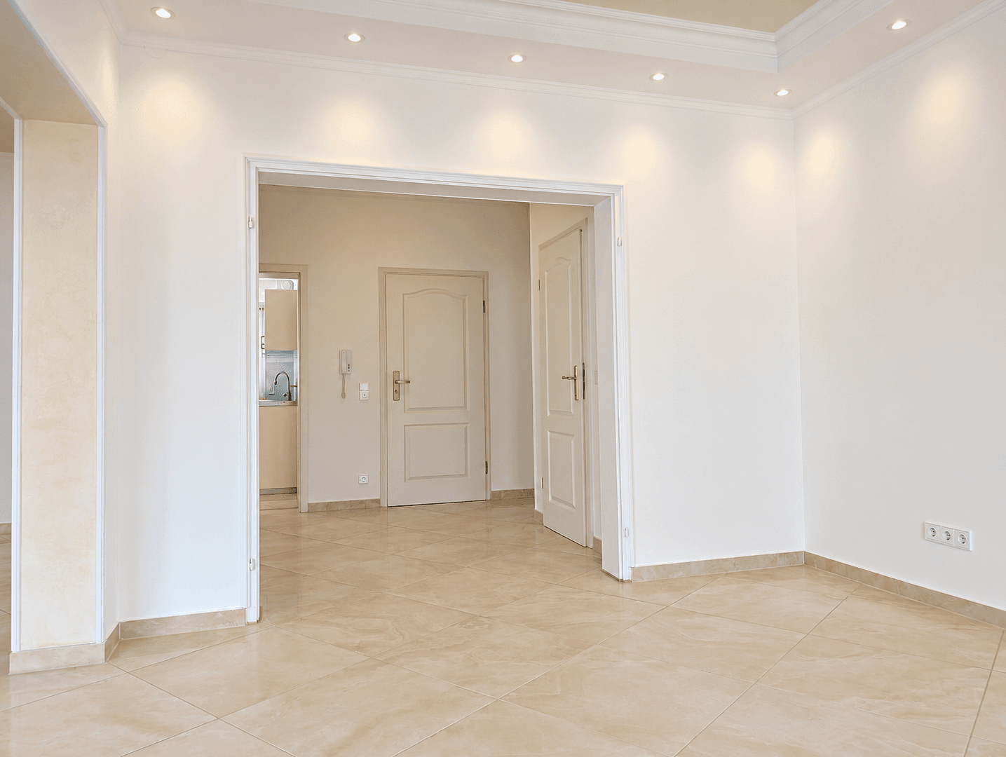 Pronájem bytu 4+kk 129 m², Karlsruhe, Bádensko-Württembersko Pronájem bytu 4+kk 129 m², Karlsruhe, Bádensko-Württembersko