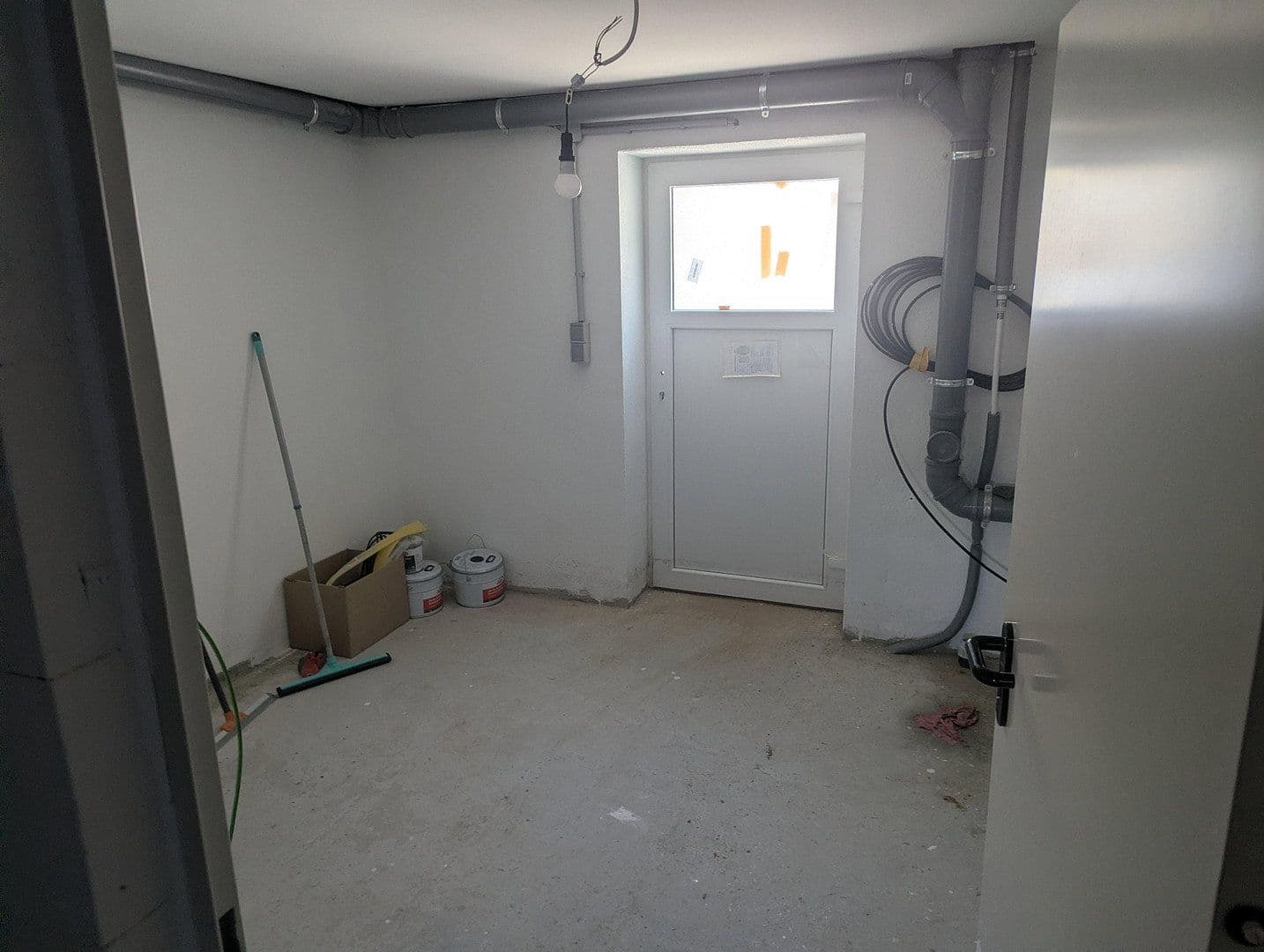 Pronájem domu 175 m², pozemek 225 m², Bahnhofstrasse 19, Obertraubling, Bavorsko Pronájem domu 175 m², pozemek 225 m², Bahnhofstrasse 19, Obertraubling, Bavorsko