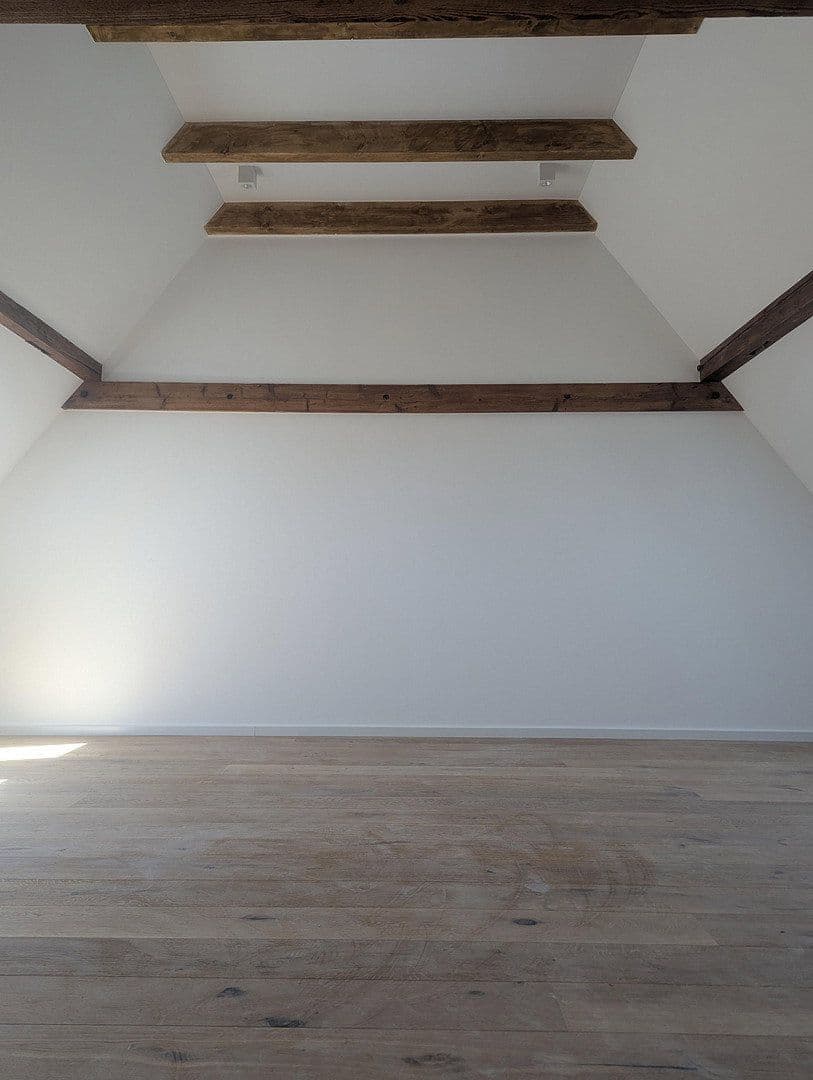 Pronájem domu 175 m², pozemek 225 m², Bahnhofstrasse 19, Obertraubling, Bavorsko Pronájem domu 175 m², pozemek 225 m², Bahnhofstrasse 19, Obertraubling, Bavorsko