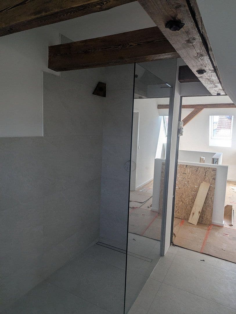 Pronájem domu 175 m², pozemek 225 m², Bahnhofstrasse 19, Obertraubling, Bavorsko Pronájem domu 175 m², pozemek 225 m², Bahnhofstrasse 19, Obertraubling, Bavorsko