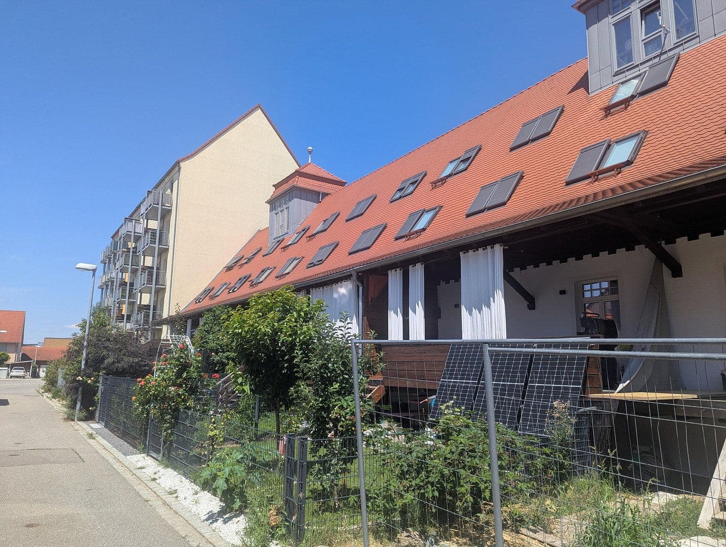 Pronájem domu 175 m², pozemek 225 m², Bahnhofstrasse 19, Obertraubling, Bavorsko Pronájem domu 175 m², pozemek 225 m², Bahnhofstrasse 19, Obertraubling, Bavorsko
