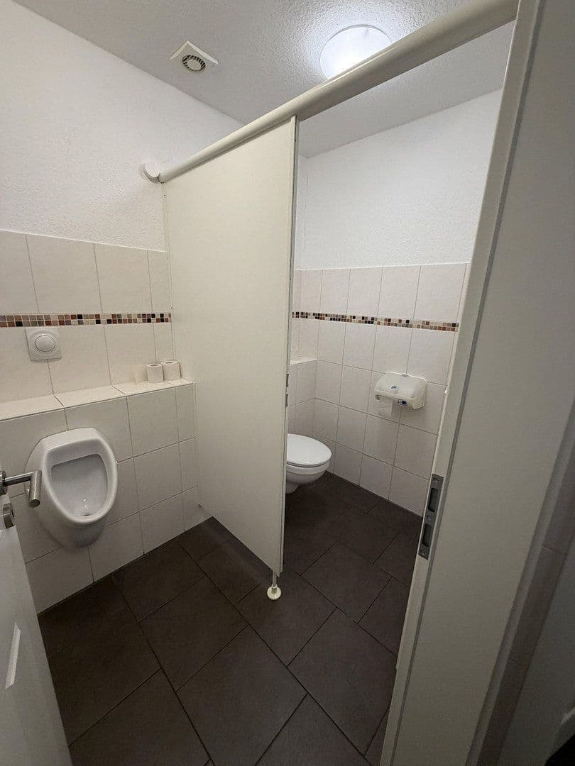 Pronájem nebytového prostoru 177 m², Lange Straße 51, Wangerland, Dolní Sasko Pronájem nebytového prostoru 177 m², Lange Straße 51, Wangerland, Dolní Sasko